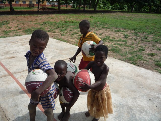 Balones para Benin