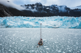 Into the ice, piedra de toque